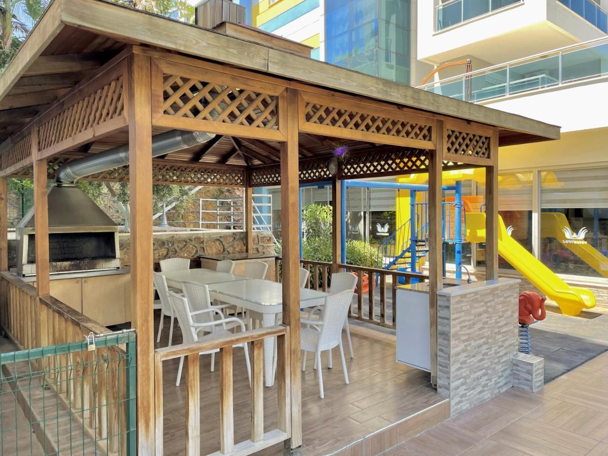 Sa Apartments! 300M To The Beach 알란야 외부 사진