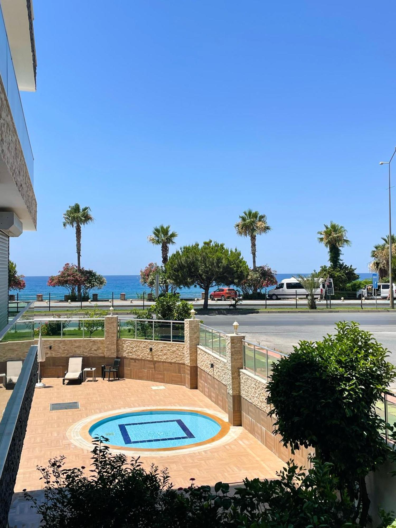 Sa Apartments! 300M To The Beach 알란야 외부 사진